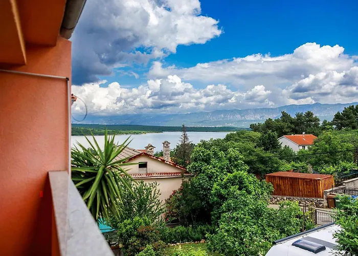 2 Bedroom In Dobrinja Malinska
